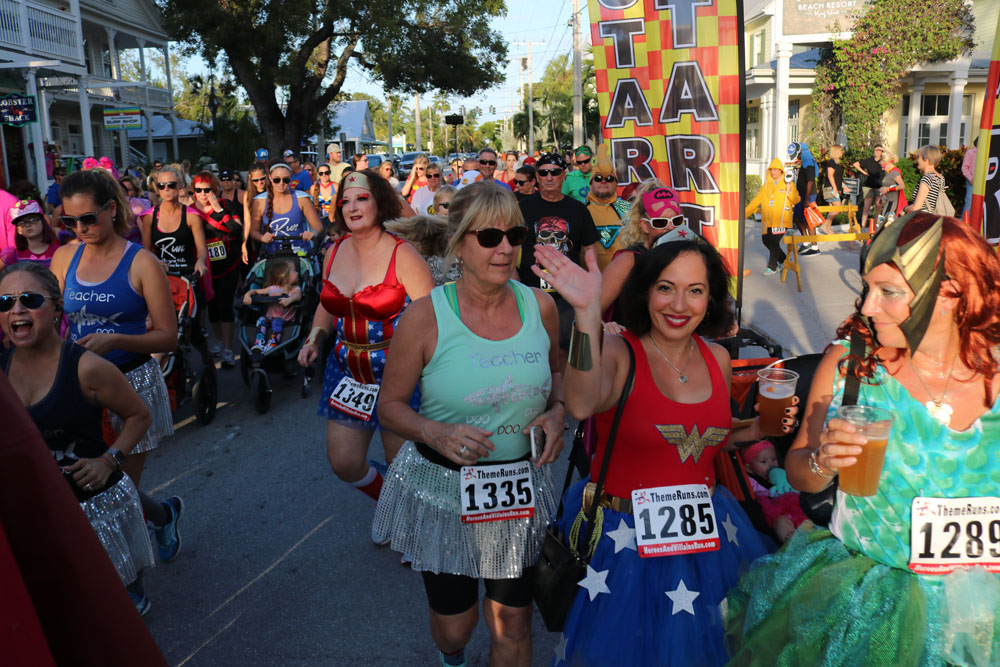 Heroes and Villains 5K 2018 photo - Duval Street, Key West